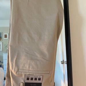 NWT Banana Republic - Core Temp Slim Fit Pants - 30 W x 32 L
